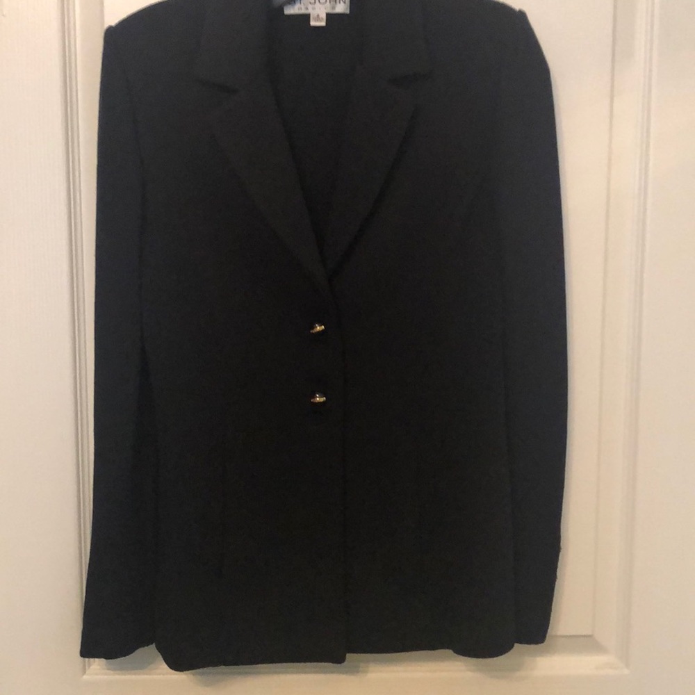 St John black blazer 2 with front slide pockets